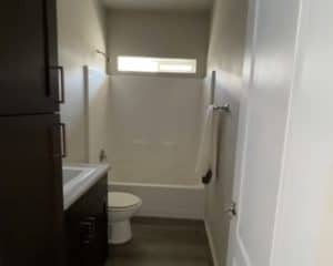 mobile home for sale in New Mexico guest bathroom